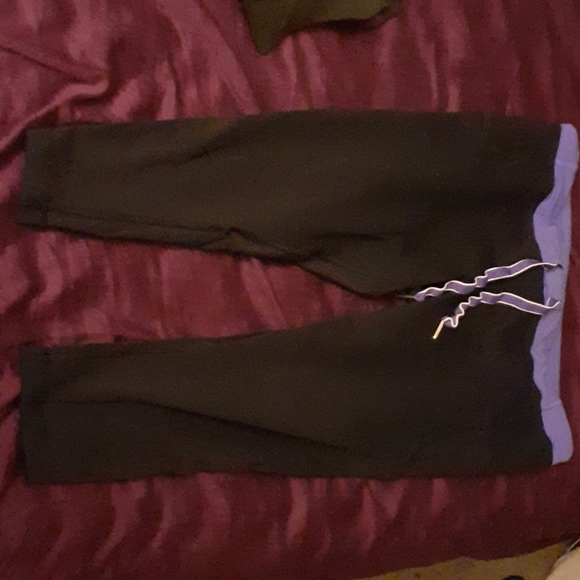 Lulu lemen pants - Picture 3 of 4